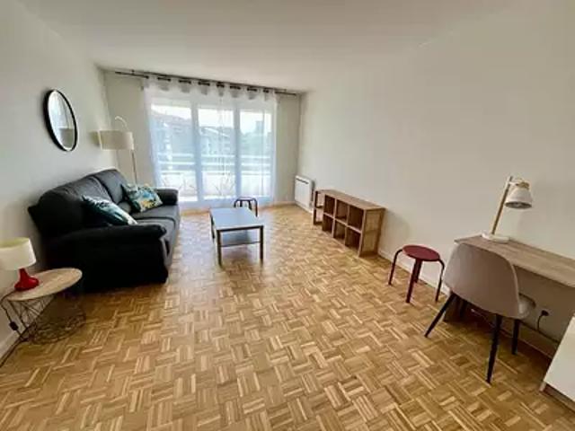 Villeurbanne 69100 Location appartement 2 pièces t2 cave balcon