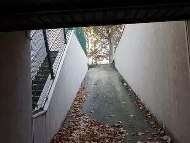 Villeurbanne 69100 Location parking