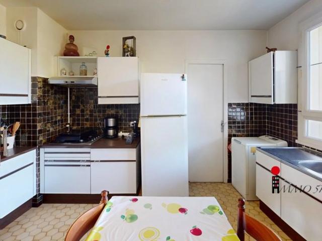VILLEURBANNE Appartement T4 98,03m2 Cave Parking