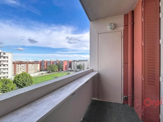 Villeurbanne Au cœur du quartier Gratte Ciel
