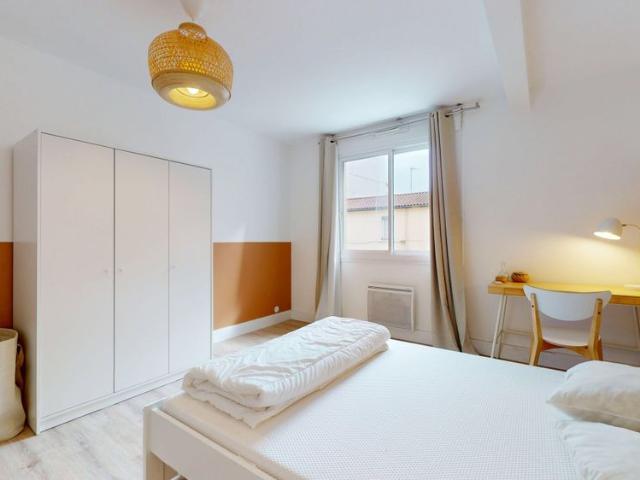 Villeurbanne Genas — Chambre M 3