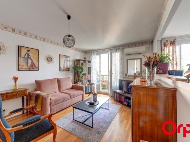 Villeurbanne Gratte Ciel | Appartement lumineux avec balcon et vue dégagée