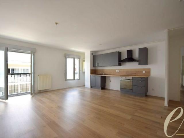 VILLEURBANNE Gratte Ciel – Joli T2 de 54 m² avec cuisine équipée et garage fermé