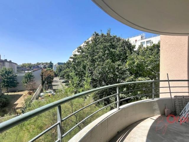 Villeurbanne La Doua | T2 avec balcon au calme