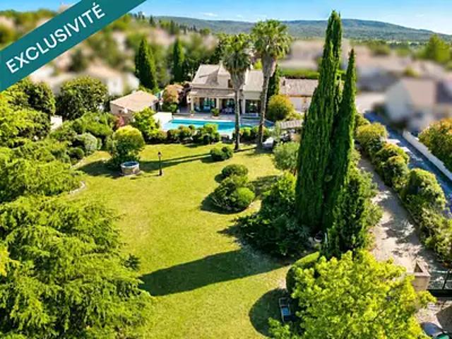 Villeveyrac 34560 Achat / Vente maison 8 pièces t8 piscine terrasse