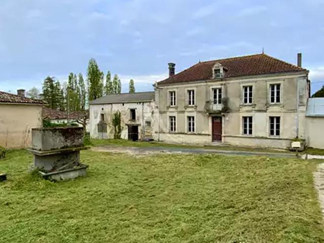 Villexavier 17500 Achat / Vente maison 2 pièces t2 au dernier étage