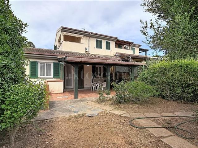 Villino a Schiera di 70 mq a Stintino