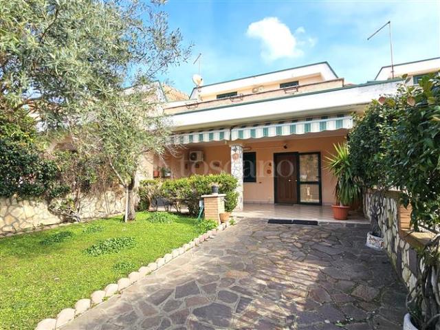 Villino a Schiera di 100 mq a NUOVA CALIFORNIA Ardea