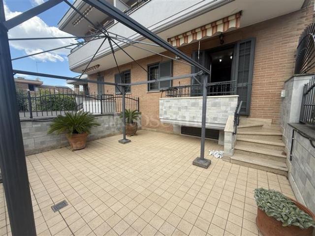 Villino a Schiera di 120 mq a Ciampino