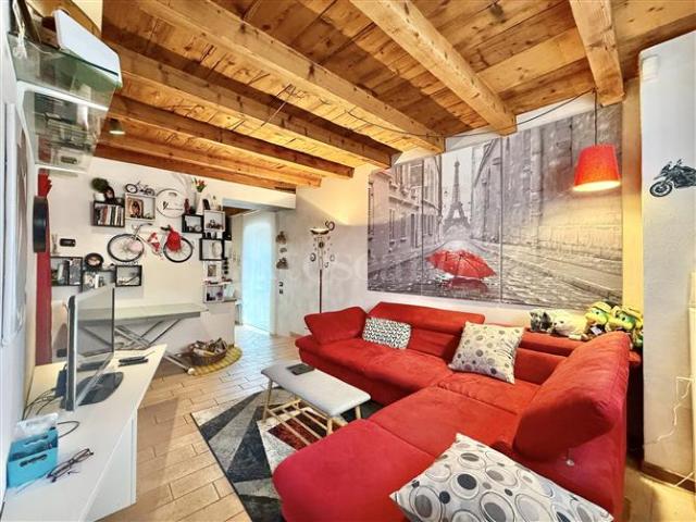 Villino a Schiera di 170 mq a Salionze Valeggio sul Mincio