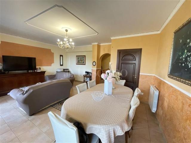 Villino a Schiera di 200 mq a Litoranea Messina