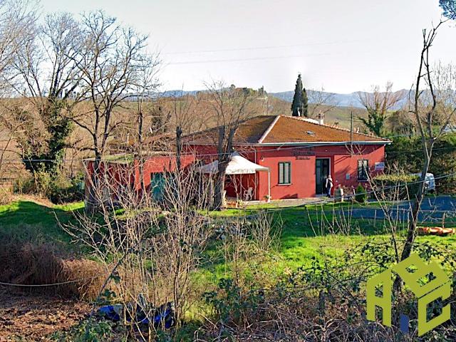 VILLINO in VENDITA a ROSIGNANO MARITTIMO Castelnuovo M.dia di 7 vani