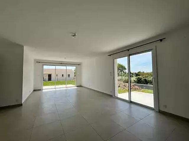 Villiers en Plaine 79160 Location maison 4 pièces t4 jardin terrasse