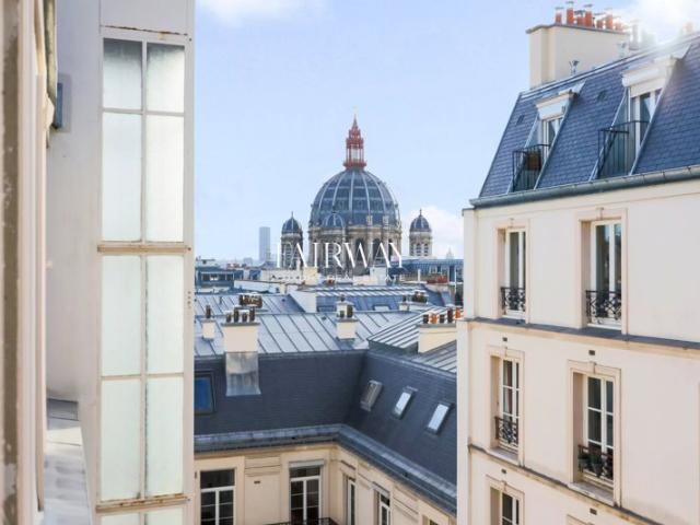 Villiers Saint Augustin – Pied à terre rénové par architecte de 52 m², vaste séjour de 33 m² et plan optimisé