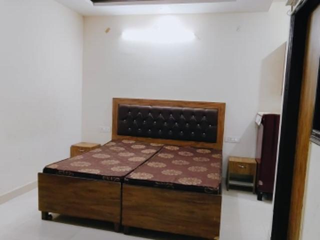 Vipul Square 1 RK 410 Sq. Ft. Builder Floor in Sushant Lok I Gurgaon Listing ID: #9854