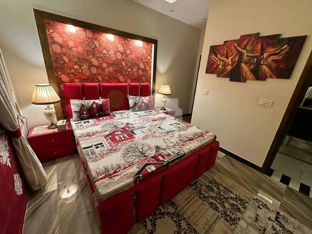 Vip 5 Marla Used House Available For Sale In Bahria Town Lahore
