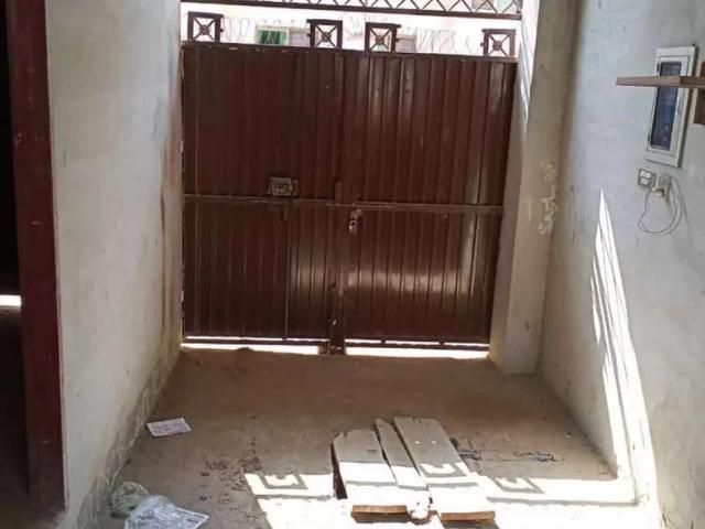 Vip area Sadiqabad ID 18396