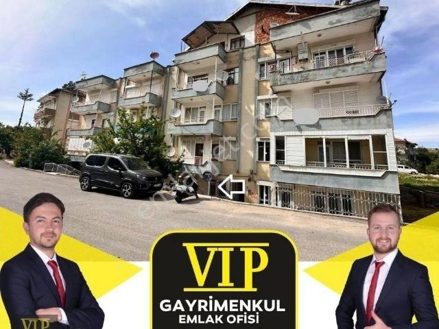Vip Gayrimenkul'den Yeni Mah.döner Kavşakta Giriş Kat 3+1 Daire