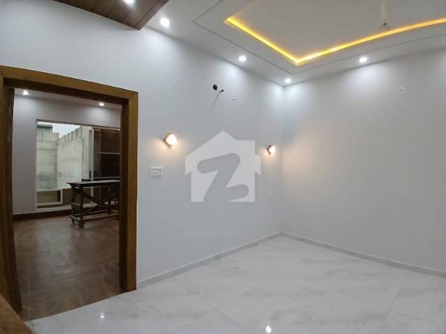 VIP House Available For Sale Saeed Colony