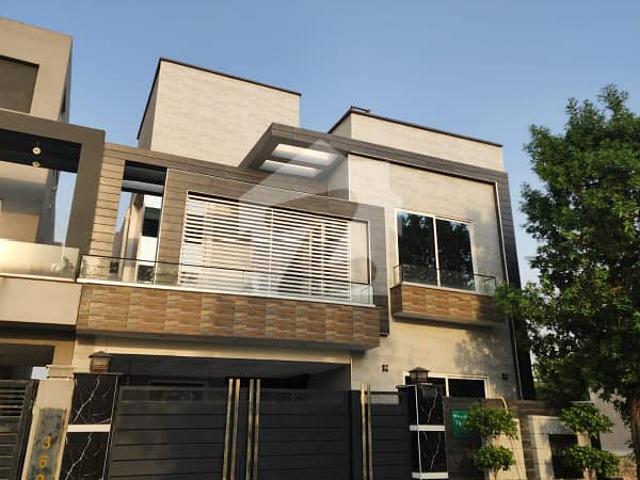 VIP Location Brand New 8 Marla House For Sale in Bahria Orchard Raiwind Lahore