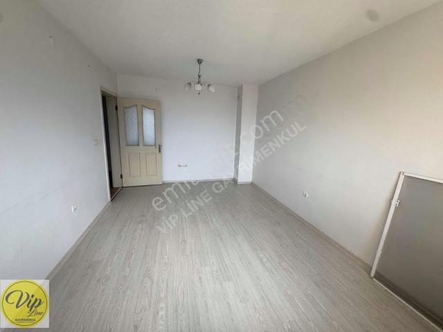 Vip Line Gayrimenkulden Eski Diş Hastanesi Karşisi 2+1