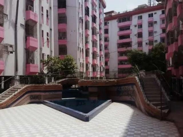 Vip neat clean 3bed dd 1900sqft apartment rufi lake drive blck18 johar Karachi Gulistan e Jauhar Block 18 ID 68854