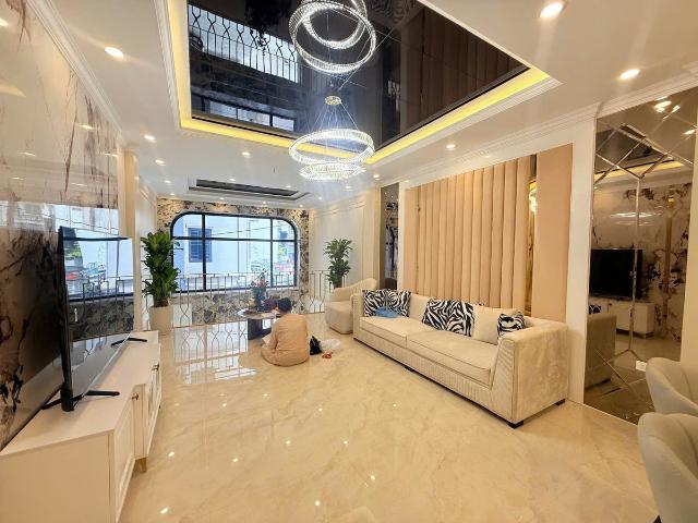Vip!Nhà mặt ngõ Thạch Bàn, 55M, MT 5.5M, thang máy full NT, gara ô tô, Full NT, hơn 11 tỷ