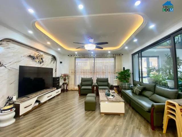 Vip! Nhà phân lô hoàng cầu, ngõ thông ô tô tránh kinh doanh, cạnh UBND quận, 60m2, Gía 19,8 Tỷ