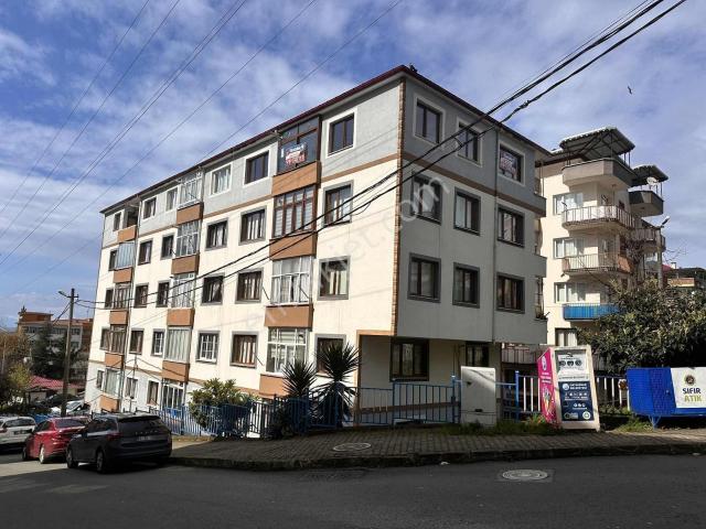Vip Real Estate Den Aydınlıkevler Mah 3+1 4. Kat Daire