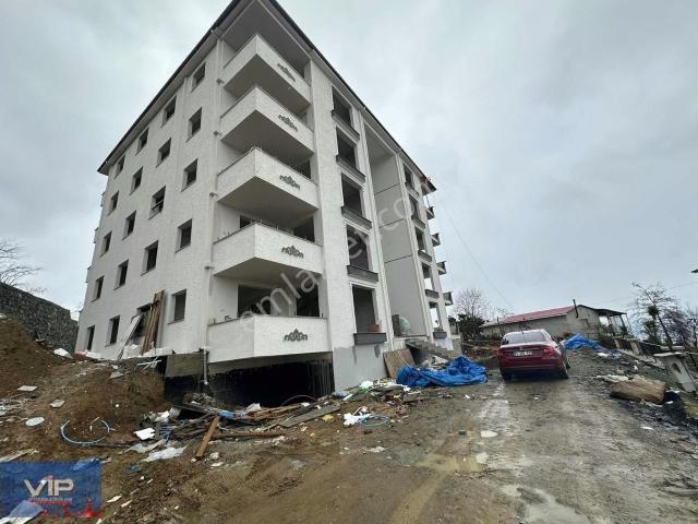 Vip Real Estate Karşıyaka'da Deniz Manzaralı 4+1 Satılık Daire