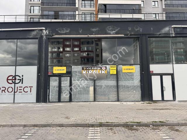 Vip'den Hasan Tahsin Cad Üzeri Masrafsız 175 M² Kiralık Dükkan