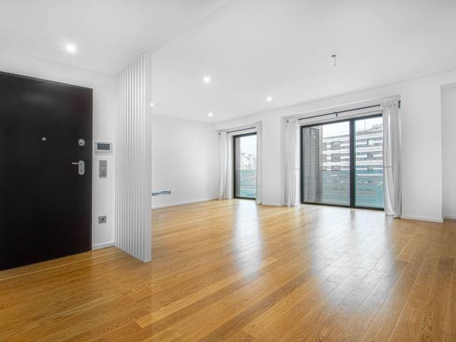 Virtual Tour:Apartamento a estrear T3, totalmente novo! Loca. 123m² Avenidas Novas
