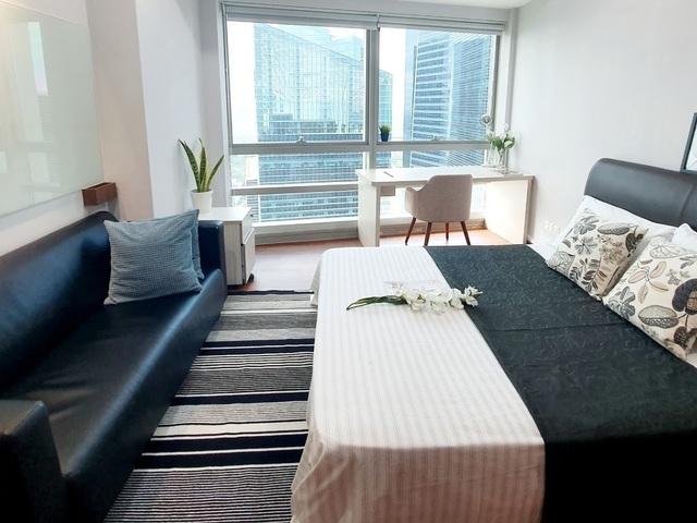 Virtual View Now CBD Downtown MRT Big Queen Room Raffles place MRT