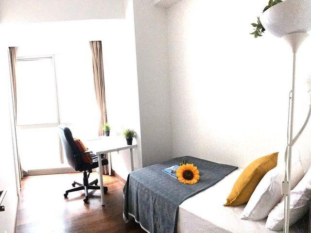 Virtual View now. Cosy Common Room @ Raffles Quay / Downtown MRT