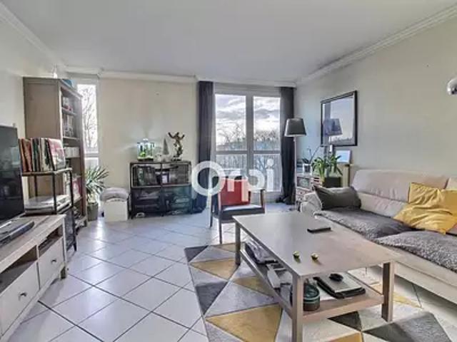 Viry Châtillon 91170 Achat / Vente appartement 3 pièces t3 au dernier étage cave