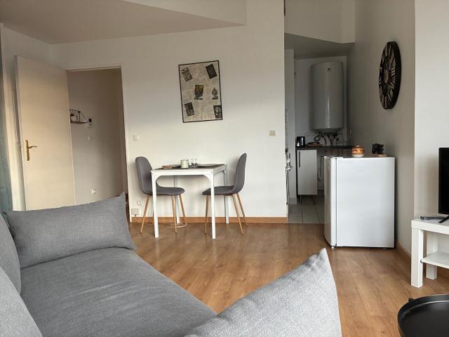 VIRY CHATILLON 1 pièce s 23.85 m2