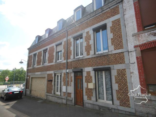 VIREUX grande maison familiale 5 chambres, avec garage et te