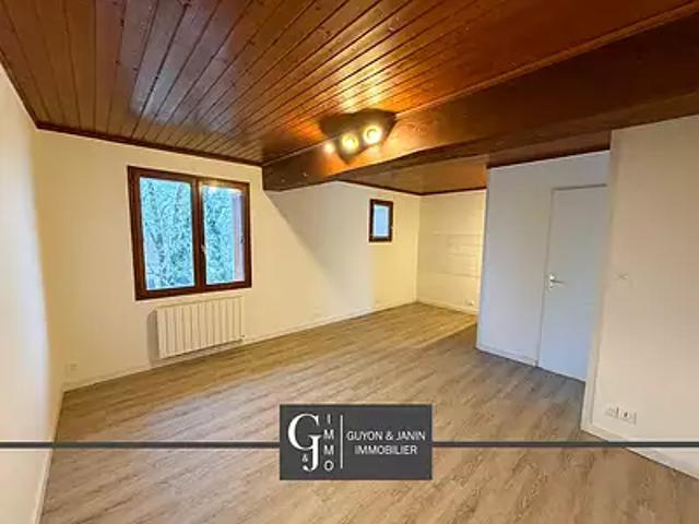 Viriat 01440 Achat / Vente appartement 2 pièces t2 au dernier étage