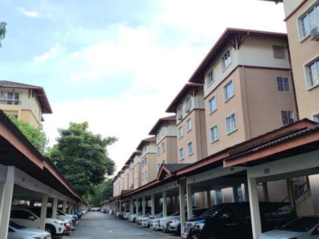 Vista Tasik Bandar Sri Permaisuri Renovated Family Home 3R2B