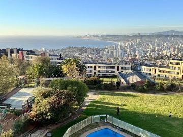 Vista al mar. condominio. estacionamiento y bod