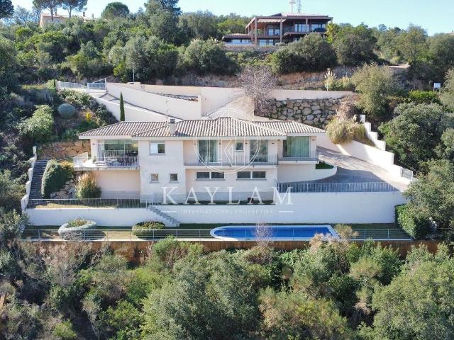 Vista Al Mar En una ubicación envidiable dentro de la presti. 300m² Platja d'Aro