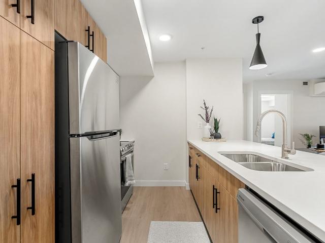 Vista Apartments at Edgemont 3 Bedroom Apartment for Rent at 150 Edgemont Rd Nw, Edmonton, AB T6M 3B8