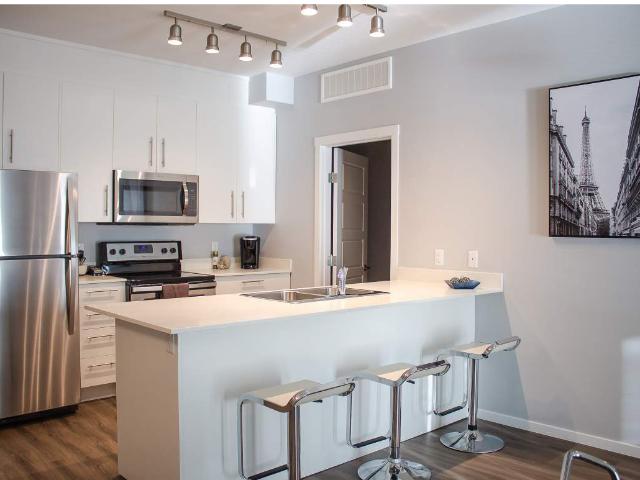 Vista Apartments 3 Bedroom Apartment for Rent at 20 Skyview Ranch Landng Ne, Calgary, AB T3N 0V8 Skyview Ranch
