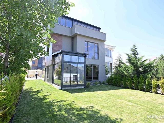 Vista AVM ve Bulvar Yakını 5+1 Lüks Villa KALİ A.Ş