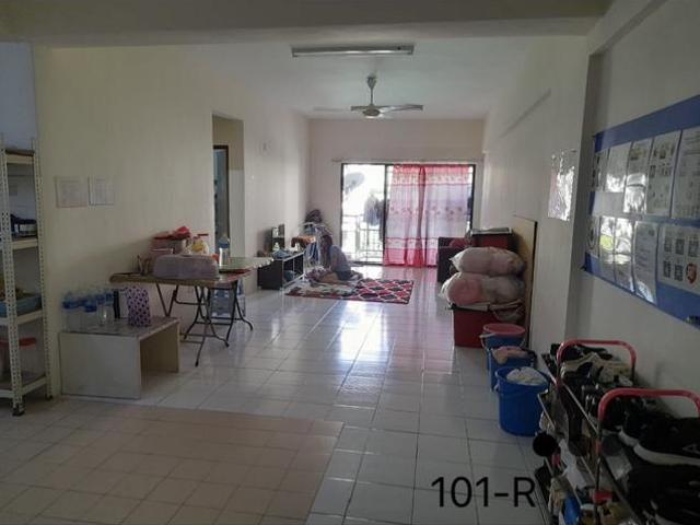 Vista Bayu Villa Apartment 1100sqft basic tenanted for sale