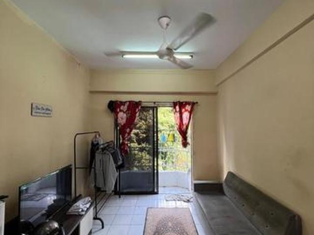 Vista Condo Unit for sale Good for Investment