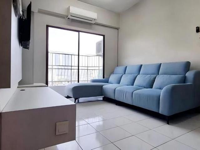 Vista condo full renovated furnished 700sf relau