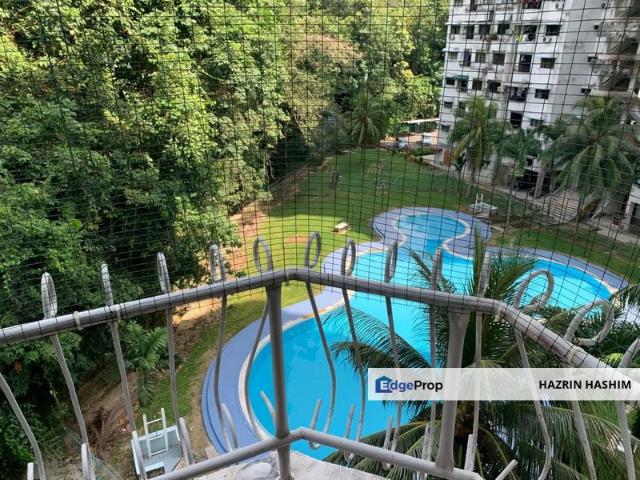 Vista Condominium
