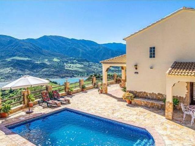 Vista Hermosa