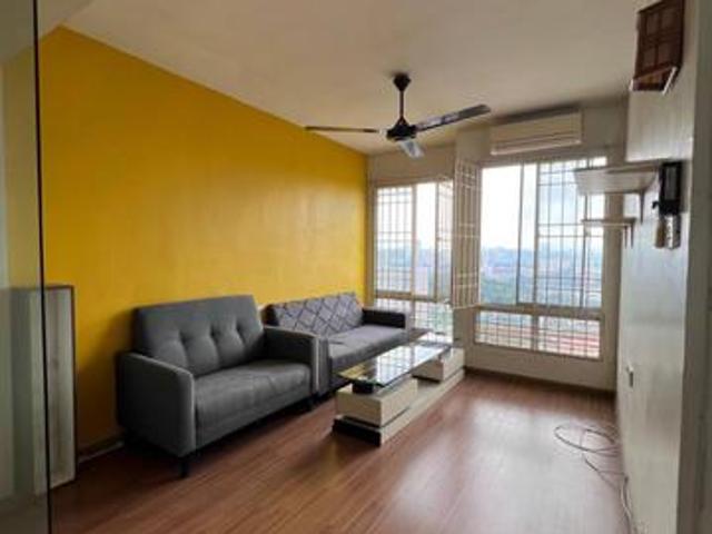 Vista impiana Condominium Taman Bukit Serdang Seri Kembangan